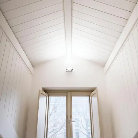 Regina 144 By Rd Domus