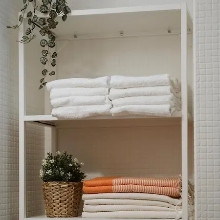 Regina 144 By Rd Domus 아파트