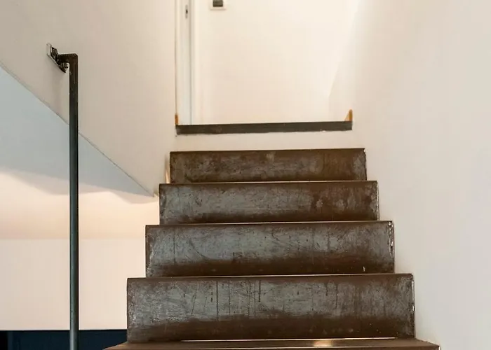 Regina 144 By Rd Domus *